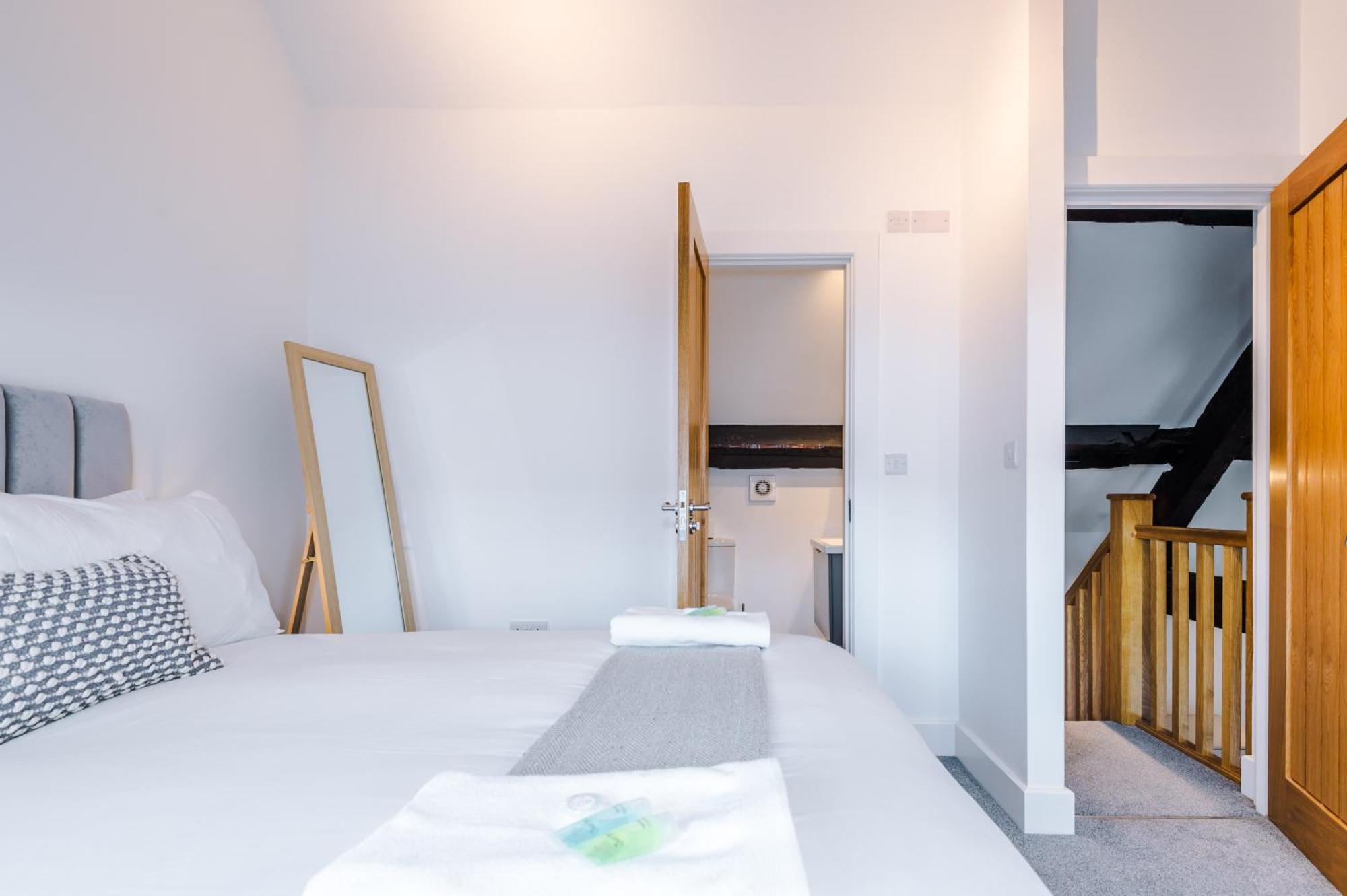 Number 21: A Breathtaking Chester Cottage With Parking Mollington  Екстер'єр фото