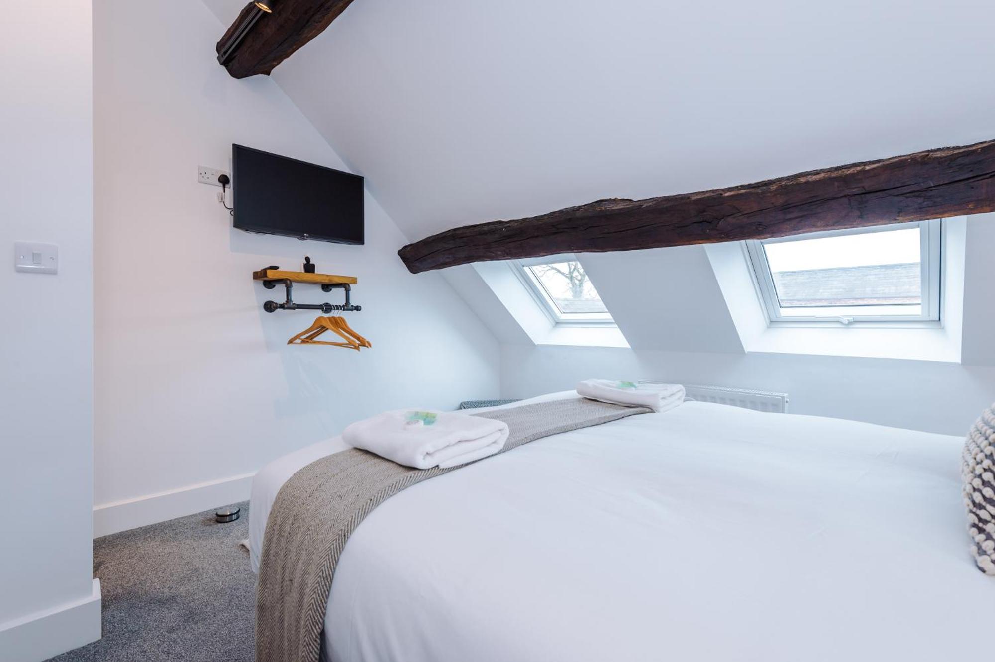 Number 21: A Breathtaking Chester Cottage With Parking Mollington  Екстер'єр фото